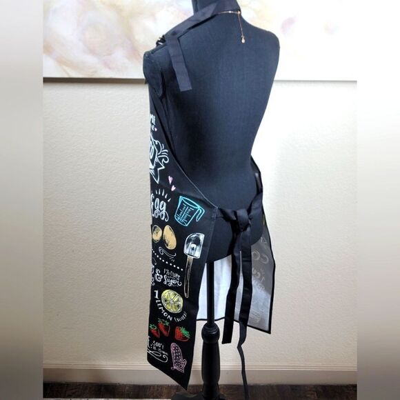 Kitchen Chic San Francisco Apron - Picture 6 of 16